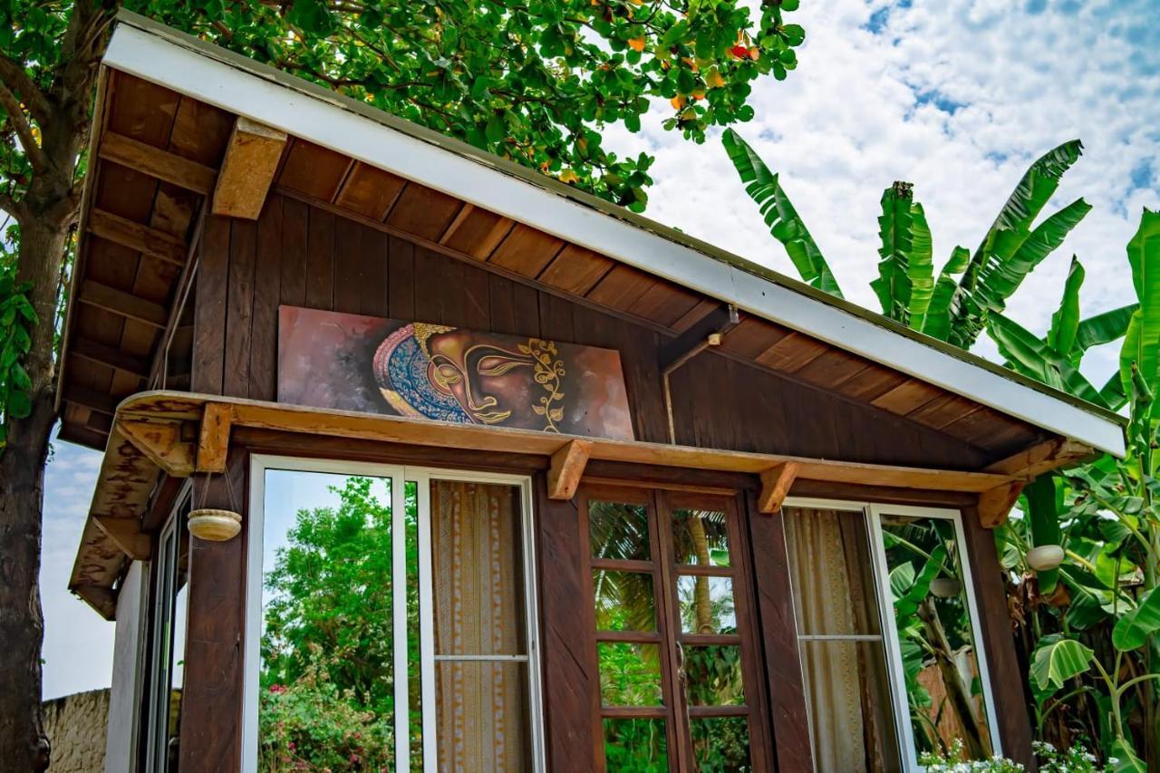 Kokrobite Gardens Restaurant And Guest House מראה חיצוני תמונה