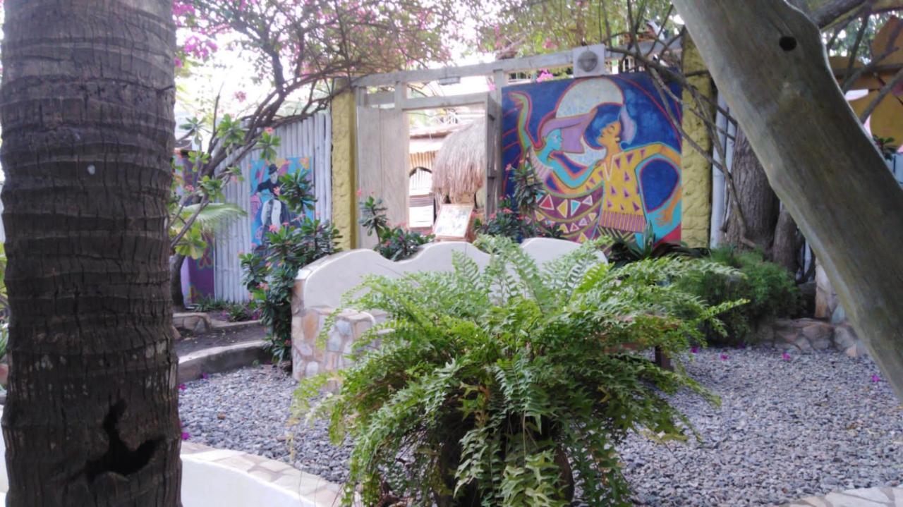 Kokrobite Gardens Restaurant And Guest House מראה חיצוני תמונה