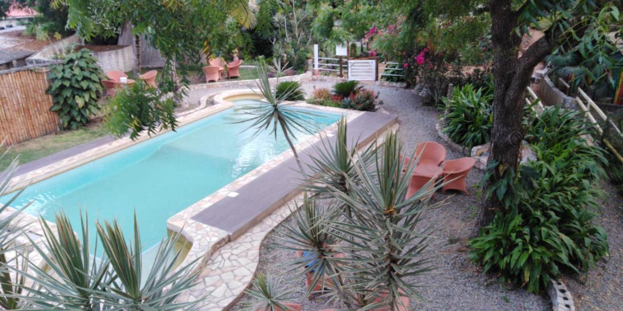 Kokrobite Gardens Restaurant And Guest House מראה חיצוני תמונה