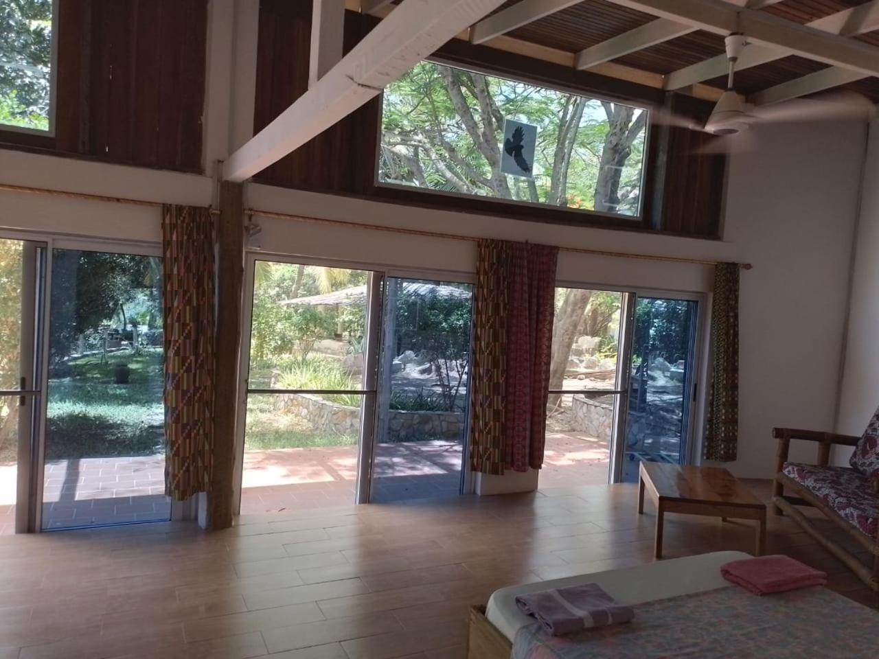 Kokrobite Gardens Restaurant And Guest House מראה חיצוני תמונה